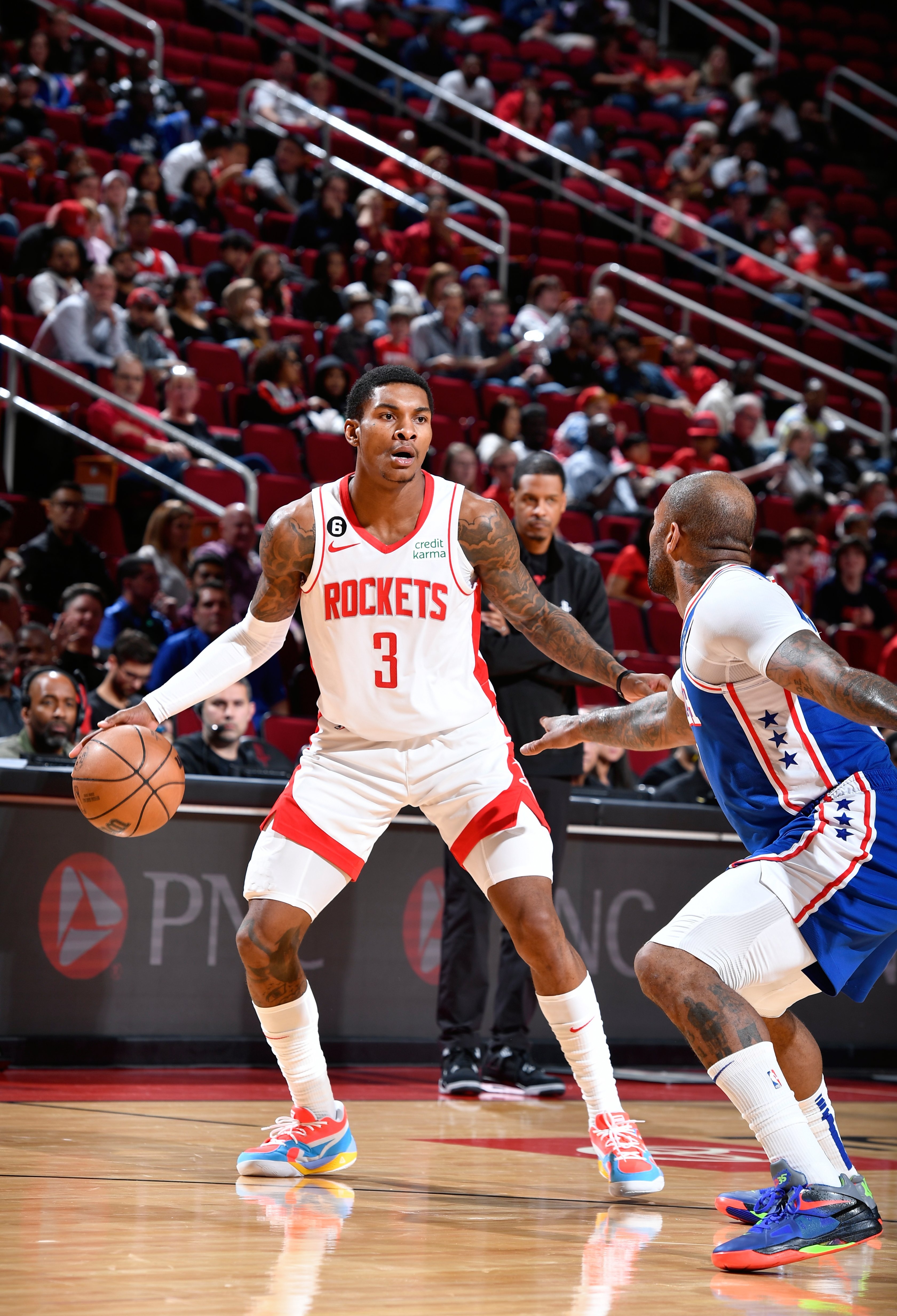 费城76人迎意甲关键赛，窗口期防线松动，信心回归，资深球员宣示担当的简单介绍